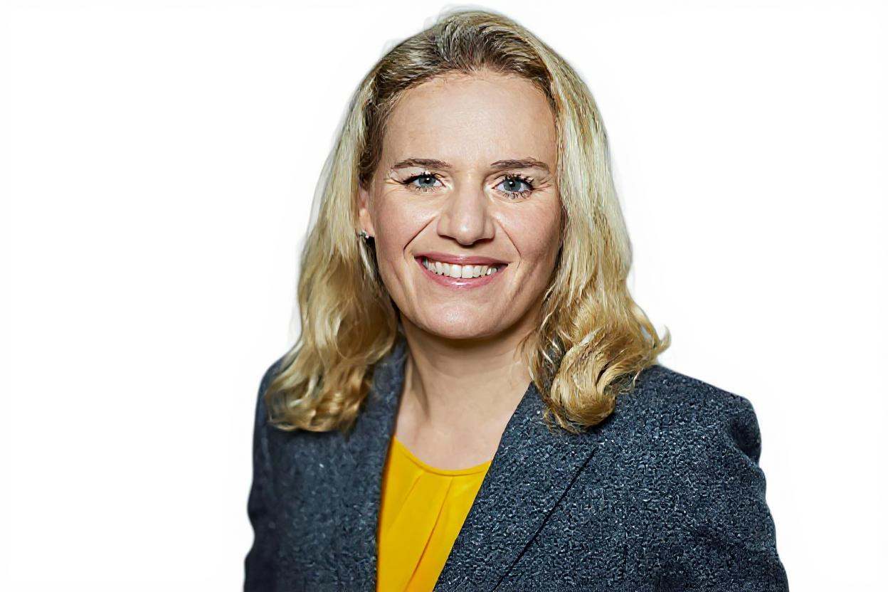 Simone Cruickshank LC Duisburg Mercator